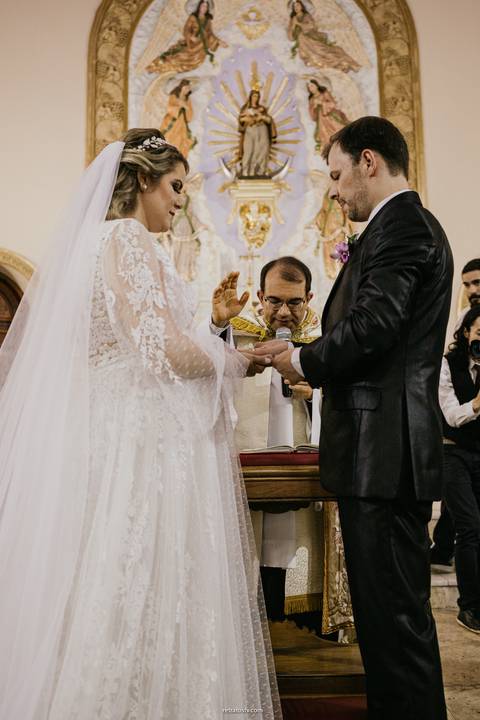 noivos aguardando entrada das alianças itatiba sp'