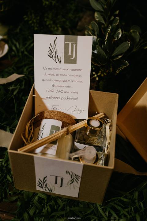 ideias de apresentação de docinhos de casamento rustico lindo'