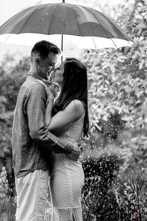 ensaio pre casamento inspirador foto de pinterest morungaba itatiba fotografo retratos julio itatiba  casal bem perto para se beijar'