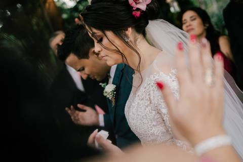 oração casal mão noiva '