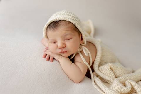 sessão fotografias, sessão infantil, fotografia de crianças, newborn, fotógrafo coimbra, grávida, fotografia newborn, acompanhamento, infantil, smash the cake, fotografias de crianças, foto bebés, 3 meses, 6 meses, 9 meses, foto grávida'