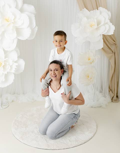 sessão fotografias, sessão infantil, fotografia de crianças, newborn, fotógrafo coimbra, grávida, fotografia newborn, acompanhamento, infantil, smash the cake, fotografias de crianças, foto bebés, 3 meses, 6 meses, 9 meses, foto grávida'