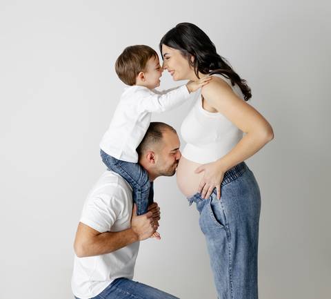 sessão fotografias, sessão infantil, fotografia de crianças, newborn, fotógrafo coimbra, grávida, fotografia newborn, acompanhamento, infantil, smash the cake, fotografias de crianças, foto bebés, 3 meses, 6 meses, 9 meses, foto grávida'