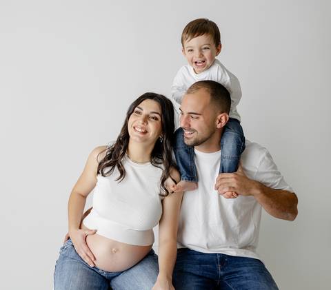 sessão fotografias, sessão infantil, fotografia de crianças, newborn, fotógrafo coimbra, grávida, fotografia newborn, acompanhamento, infantil, smash the cake, fotografias de crianças, foto bebés, 3 meses, 6 meses, 9 meses, foto grávida'