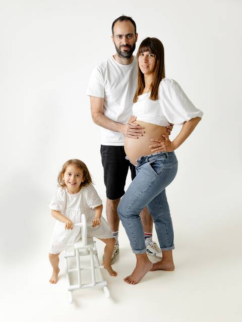 sessão fotografias, sessão infantil, fotografia de crianças, newborn, fotógrafo coimbra, grávida, fotografia newborn, acompanhamento, infantil, smash the cake, fotografias de crianças, foto bebés, 3 meses, 6 meses, 9 meses, foto grávida'
