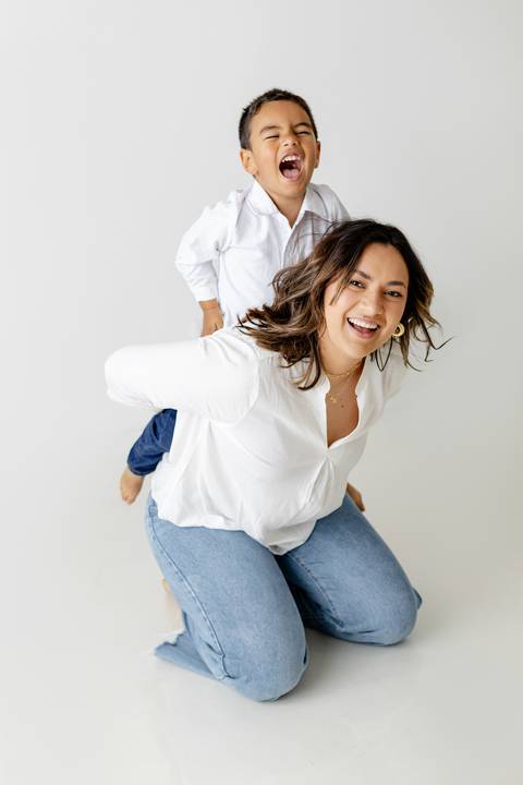 sessão fotografias, sessão infantil, fotografia de crianças, newborn, fotógrafo coimbra, grávida, fotografia newborn, acompanhamento, infantil, smash the cake, fotografias de crianças, foto bebés, 3 meses, 6 meses, 9 meses, foto grávida'