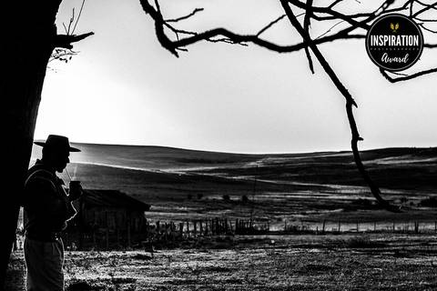 Ensaio Masculino externo, foto premiada Inspiration photographers, ensaio masculino, fotografia masculina, foto raíz, Joca Martins, aí que me refiro'