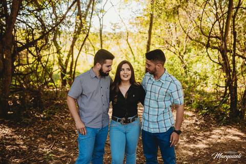 #londrina #londrinafotografo #fotografoemlondrina #fotografaemlondrina #fotografolondrina #casandoemlondrina #londrinacasamentos #eventoslondrina #noivalondrina #casamentosnacidadelondrina#presidenteprudente #casamentospresidenteprudente
#noivaspresidente'