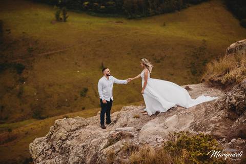 #londrina #londrinafotografo #fotografoemlondrina #fotografaemlondrina #fotografolondrina #casandoemlondrina #londrinacasamentos #eventoslondrina #noivalondrina #casamentosnacidadelondrina #presidenteprudente #casamentospresidenteprudente'