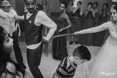 #londrina #londrinafotografo #fotografoemlondrina #fotografaemlondrina #fotografolondrina #casandoemlondrina #londrinacasamentos #eventoslondrina #noivalondrina #casamentosnacidadelondrina #presidenteprudente #casamentospresidenteprudente'