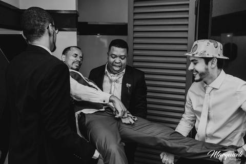 #londrina #londrinafotografo #fotografoemlondrina #fotografaemlondrina #fotografolondrina #casandoemlondrina #londrinacasamentos #eventoslondrina #noivalondrina #casamentosnacidadelondrina #presidenteprudente #casamentospresidenteprudente'