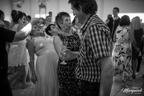 #londrina #londrinafotografo #fotografoemlondrina #fotografaemlondrina #fotografolondrina #casandoemlondrina #londrinacasamentos #eventoslondrina #noivalondrina #casamentosnacidadelondrina #presidenteprudente #casamentospresidenteprudente'