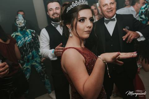 #londrina #londrinafotografo #fotografoemlondrina #fotografaemlondrina #fotografolondrina #casandoemlondrina #londrinacasamentos #eventoslondrina #noivalondrina #casamentosnacidadelondrina'