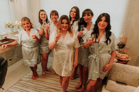 making-noiva-madrinhas-roupão-champagne-rodrigo-bahia-fotógrafo-casamento-mogi-guaçu.jpg'