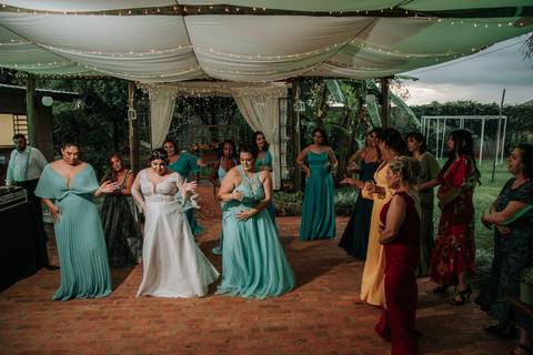 madrinhas-vestido-verde-menta-água-dançando-rodrigo-bahia-fotógrafo-casamento-mogi-guaçu.jpg'