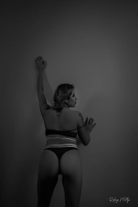 Ensaio da Cristiane Barcki realizado no Hotel Continental Inn em Foz do Iguaçu - PH Rodrigo Mattjie '