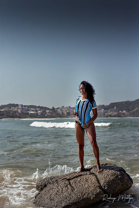 Ensaio da Isa Tavares na praia de Bombinhas/SC'