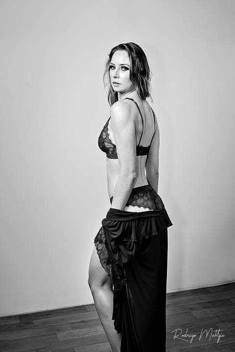 Ensaio feminino sensual da Ana Paula. Realizado em Ilhota/ SC, Fotografo Rodrigo Mattjie '