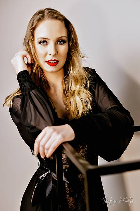 Ensaio feminino sensual da Ana Paula. Realizado em Ilhota/ SC, Fotografo Rodrigo Mattjie '