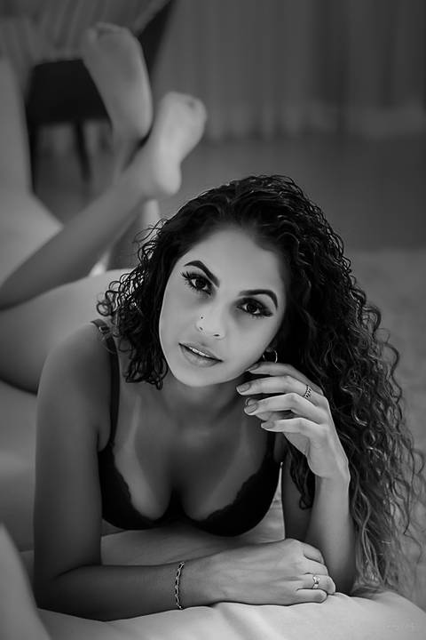 Ensaio feminino sensual com o fotógrafo Rodrigo Mattjie. Ensaio realizado em hotel em Foz do Iguaçu  '