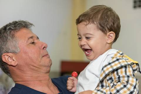 cobertura festa infantil, aniversário infantil com tema mini fazenda fazendinha, não faltou chapéu de palha, lembrancinhas personalizadas personalizados, sapo de pelúcia, o povo da roça aproveitou toda a diversão. Evento realizado na serra.'