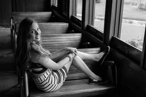 Ensaio 15 anos realizado no Museu Ferroviário em Vila Velha numa atmosfera bem descontraída. Safira é uma adolescente que esbanja simpatia e muito charme.'