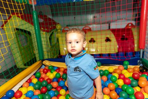 festa de aniversario na escola simples'