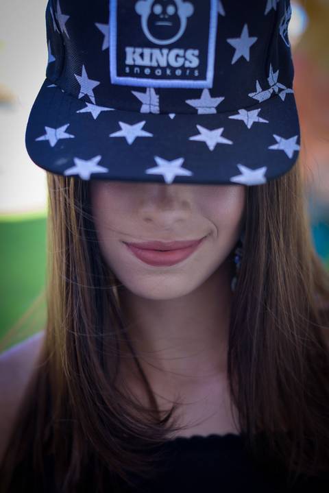 Ensaio fotográfico menina adolescente de 15 anos no Museu da Vale Ferroviário de Vila Velha. Situado às margens da baía de Vitória no bairro de Argolas, encontra-se instalado no prédio original da Estação Pedro Nolasco.'