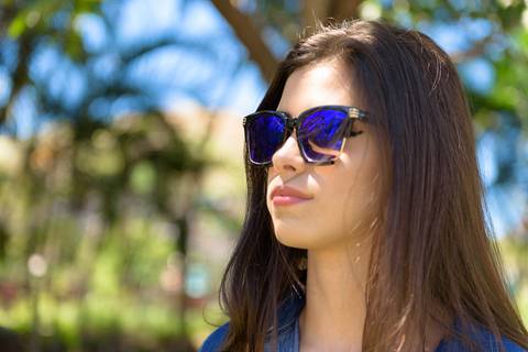 Ensaio fotográfico menina adolescente de 15 anos no Museu da Vale Ferroviário de Vila Velha. Situado às margens da baía de Vitória no bairro de Argolas, encontra-se instalado no prédio original da Estação Pedro Nolasco.'