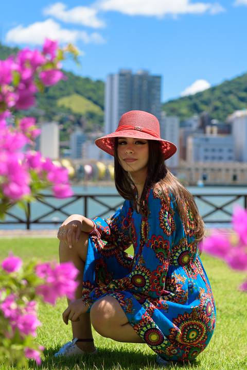 Ensaio fotográfico menina adolescente de 15 anos no Museu da Vale Ferroviário de Vila Velha. Situado às margens da baía de Vitória no bairro de Argolas, encontra-se instalado no prédio original da Estação Pedro Nolasco.'