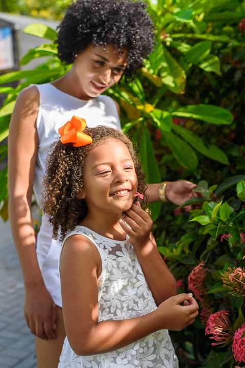 ensaio fotográfico externo de mãe e filha em comemoração ao dia das mães realizado no parque da cidade localizado entre os bairros parque residencial laranjeiras e valparaíso na serra'