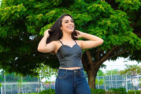 ensaio externo 15 anos em praça de vitória'