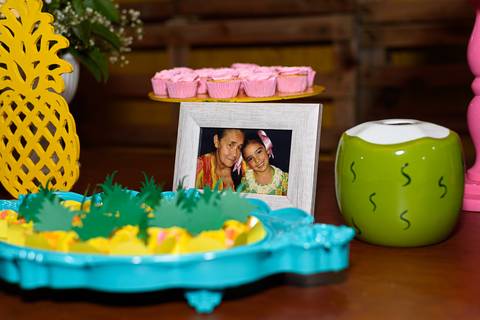 porta retrato com avó'