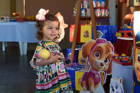 Dia de ser feliz e comemorar'