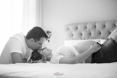 Registro em Preto e branco do ensaio de Gestante de Crislaine e Leandro pela fotografo Adriana Mesquita, Fotografia de Familia'