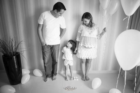 Registro em Preto e branco do ensaio de Gestante de Crislaine e Leandro pela fotografo Adriana Mesquita, Fotografia de Familia'