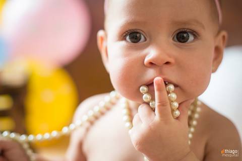 Ensaio Smash de Cake da pequena Isadora no estúdio, pela fotografa de Família Adriana Mesquita'