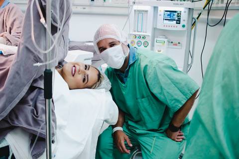 Nascimento do bebê na Maternidade - Hospital Salvalus 
Studio Mila Werneck'