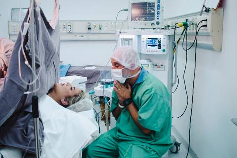 Nascimento do bebê na Maternidade - Hospital Salvalus 
Studio Mila Werneck'