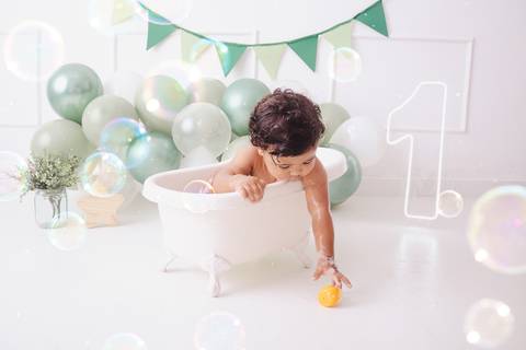 Ensaio Smash the Cake 1 ano, hora do banho Studio Mila Werneck, Barueri'