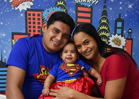 6 meses / Tema: Super Girl'
