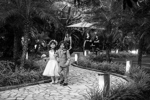 Entrada dos pagens no espaço paradisus'