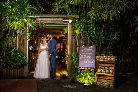Fotografia de noivos clássica em casamento rústico espaço paradisus'