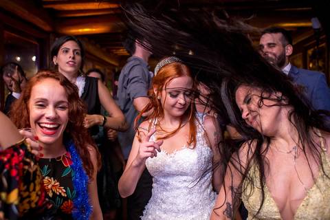 Banda de rock em casamento'