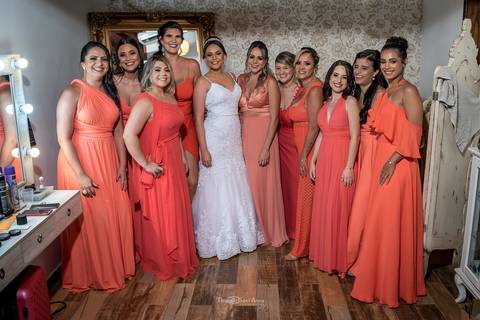 noiva madrinhas vestidos salmão'