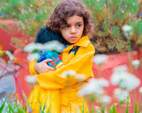 Fotografia infantil no jardim botânico de brasília foto no jardim na natureza em brasília ensaio infantil em brasília foto espontânea de criança na natureza fotografia infantil ensaio infantil temático no jardim botânico de brasília '