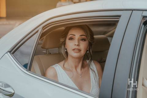 fotografia de casamento na igreja noiva se preparando para o casamento making of noiva casamento na igreja cobertura fotográfica de casamento casamento cristão fotografia de casamento em brasília foto making of fotógrafo de casamento brasília'