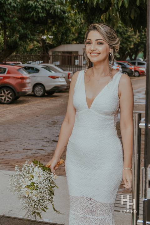 fotografia de casamento na igreja noiva entrando na igreja casamento na igreja cobertura fotográfica de casamento casamento cristão fotografia de casamento em brasília foto noiva entrando na igreja com o buquê fotógrafo de casamento brasília'