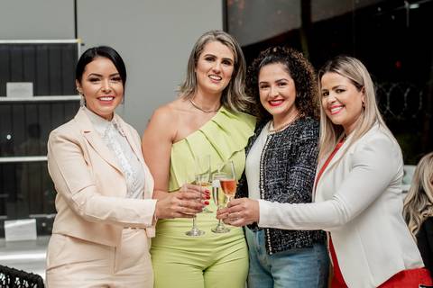 Cobertura fotográfica para todo tipo de evento profissional da sua empresa ou marca.
| Inauguração | Coquetel | Palestra | WorkShop | Troca de Coleção | Ação de Marca |
entre outros eventos corporativos.'