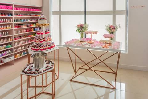 Cobertura fotográfica para todo tipo de evento profissional da sua empresa ou marca.
| Inauguração | Coquetel | Palestra | WorkShop | Troca de Coleção | Ação de Marca |
entre outros eventos corporativos.'